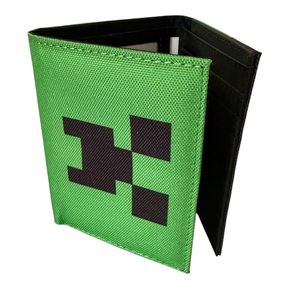 Minecraft Tri-Fold Wallet - Picture 2 of 9